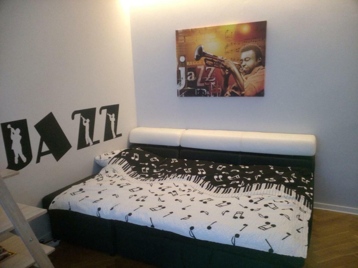 Jazz Apartment Bielsko-Biala Bagian luar foto